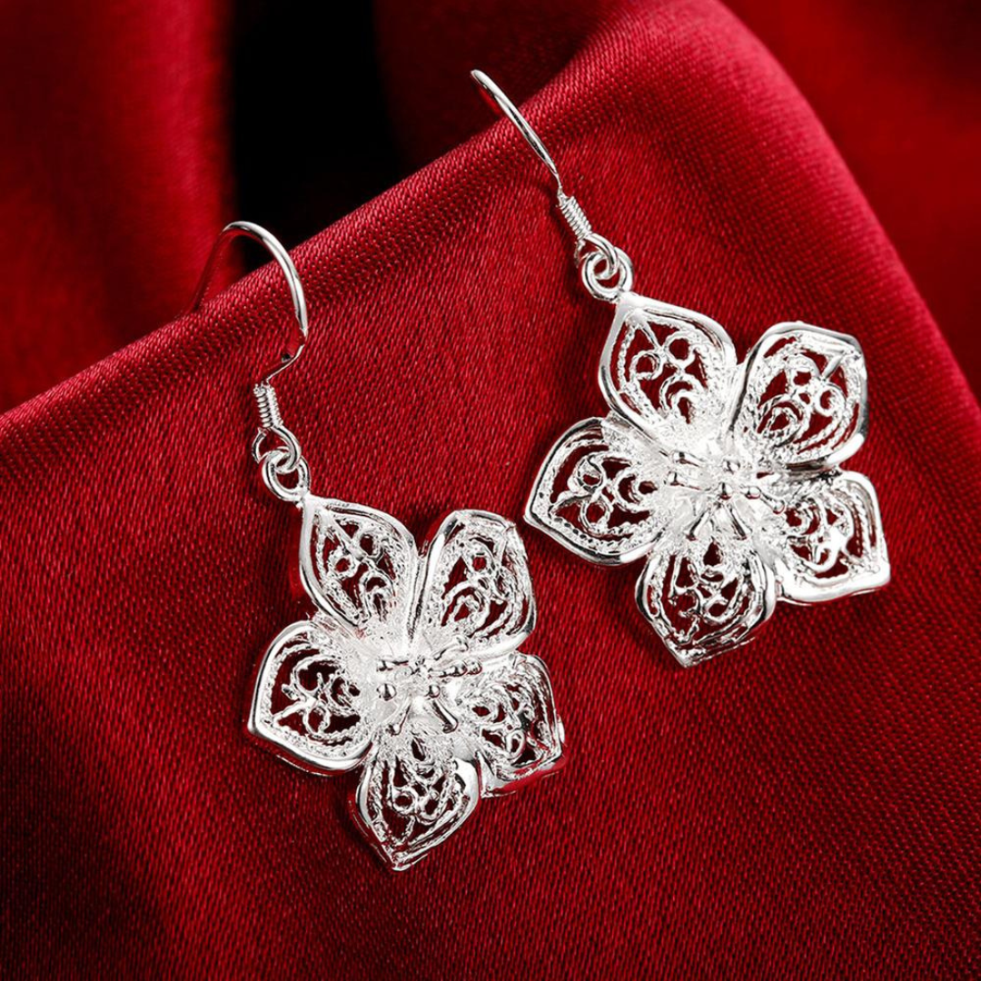 Boucles d'oreilles en forme de fleur en argent 925