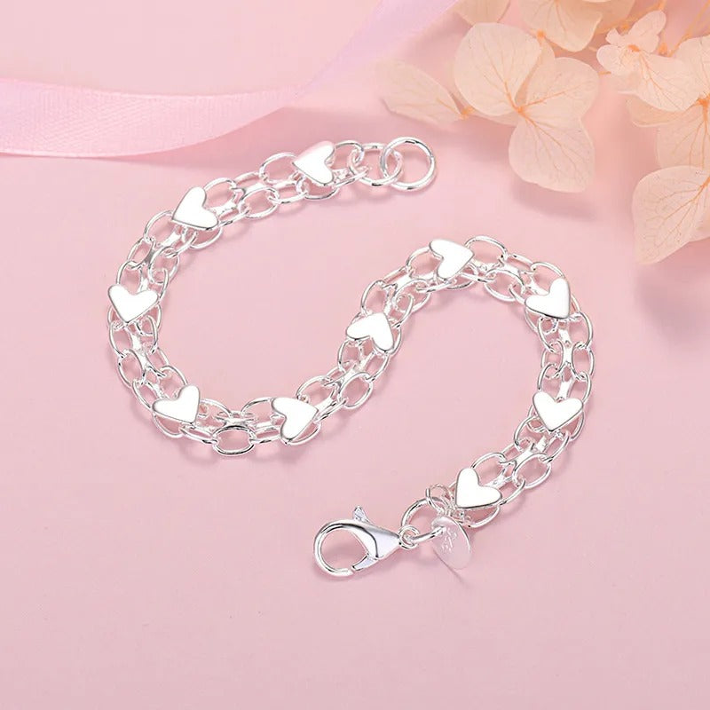 Bracelet en argent 925 en forme de chaîne avec des coeurs